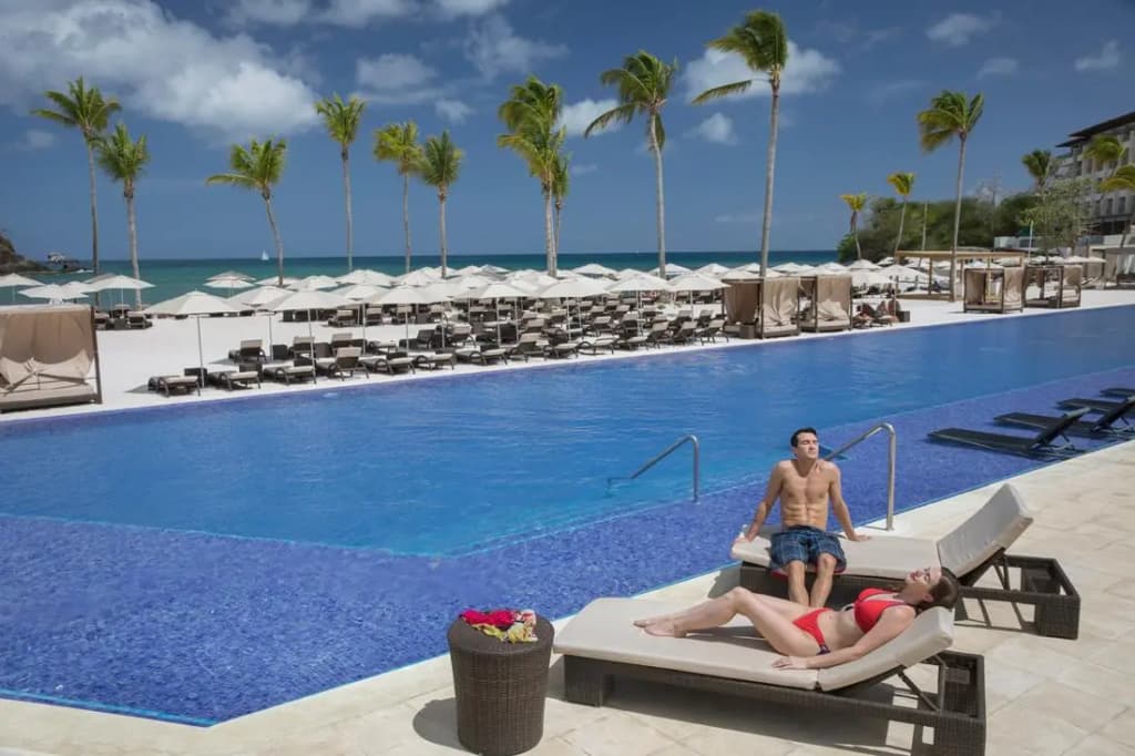 Royalton Saint Lucia β the resort's beach and bay