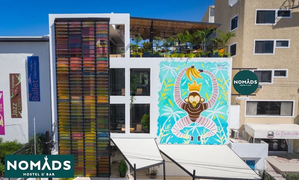 Nomads Hotel, Hostel & Rooftop Pool