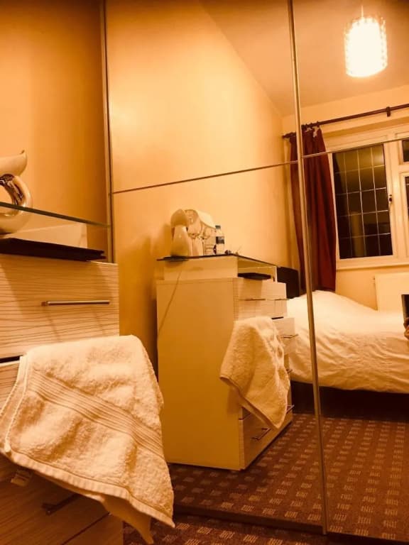 Bianca's House Hotel Heathrow Airport — photo 4