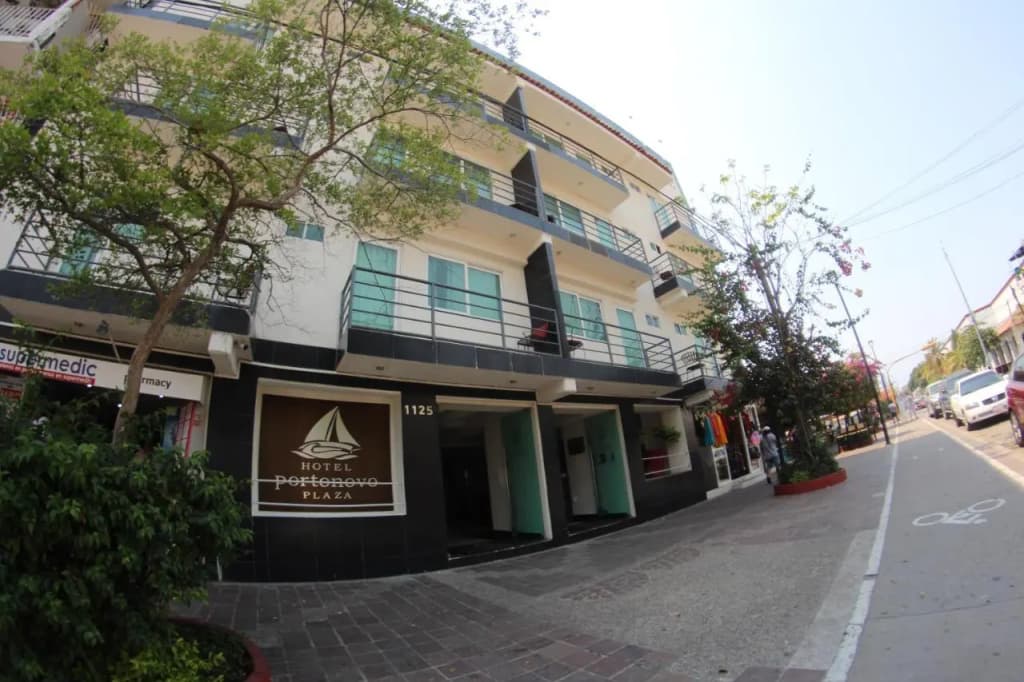 Hotel Portonovo Plaza Malecon
