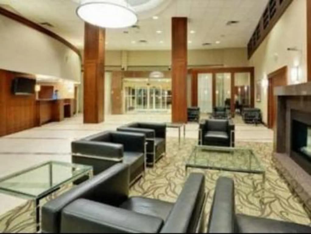 GLo Best Western Mississauga Corporate Centre — photo 2