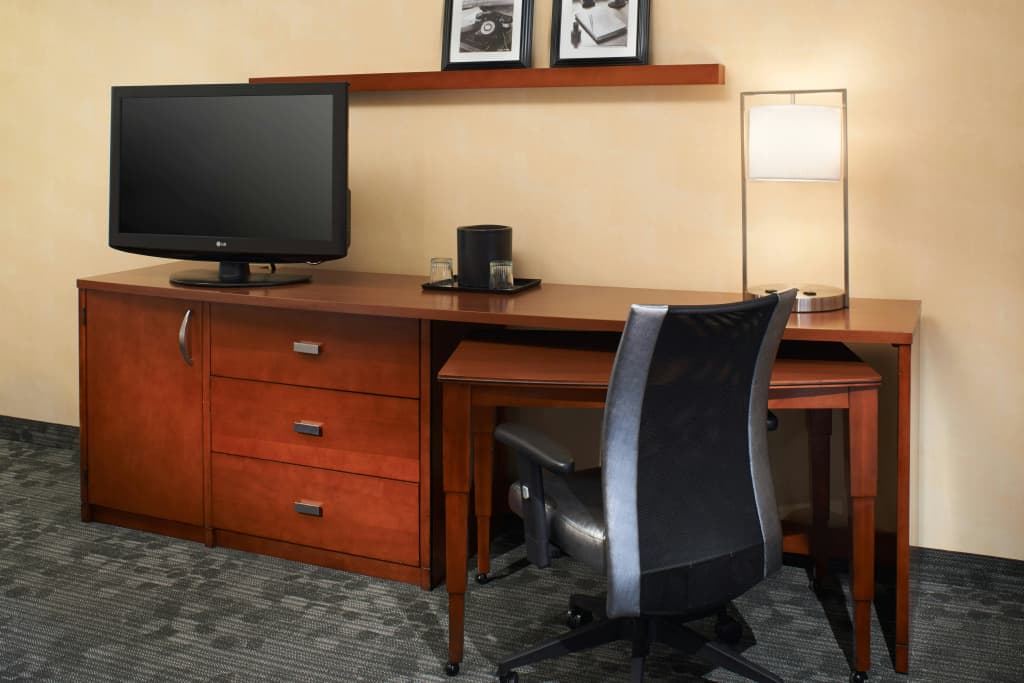 Courtyard by Marriott Chicago Deerfield — photo 5