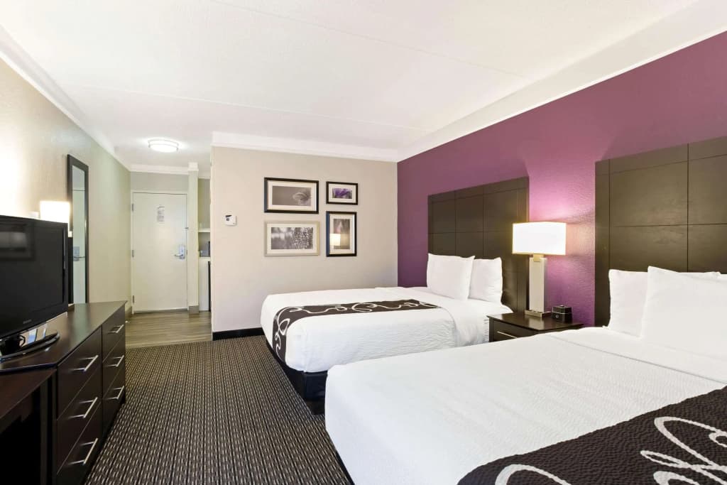 La Quinta Inn & Suites by Wyndham Boston-Andover — photo 4