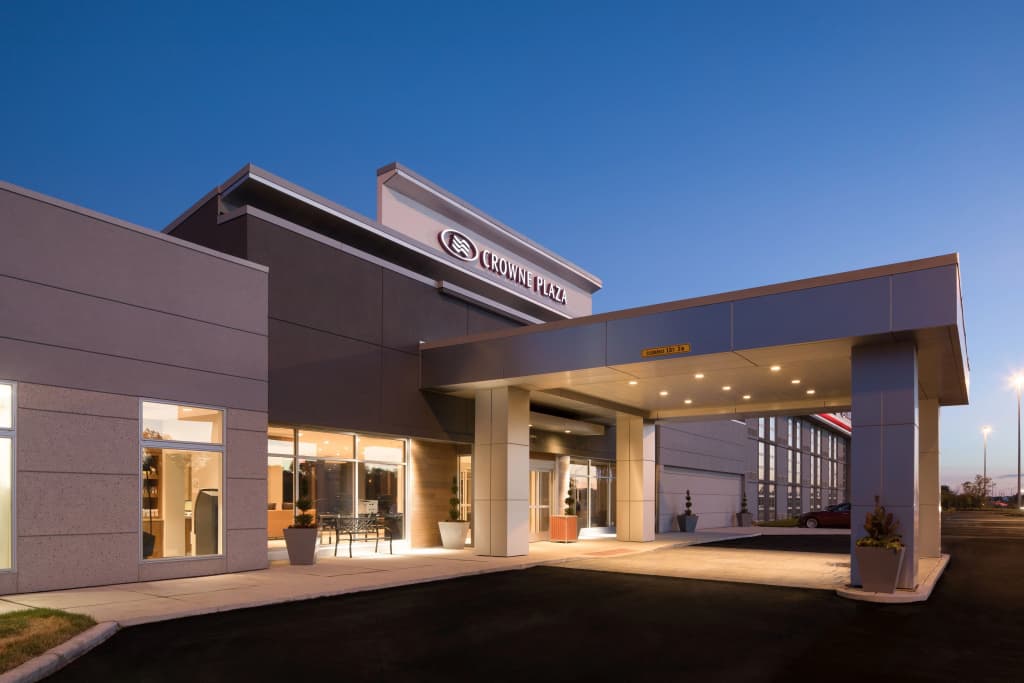 Crowne Plaza Chicago SW - Burr Ridge By IHG — main photo