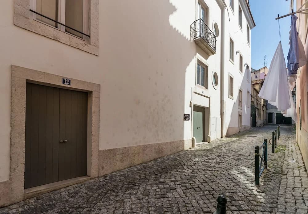 Chiado Studio And One-Bedroom Apartment - By Lu Holidays