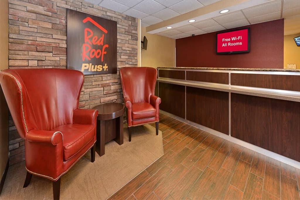 Red Roof Inn PLUS+ Boston - Woburn/ Burlington — photo 2