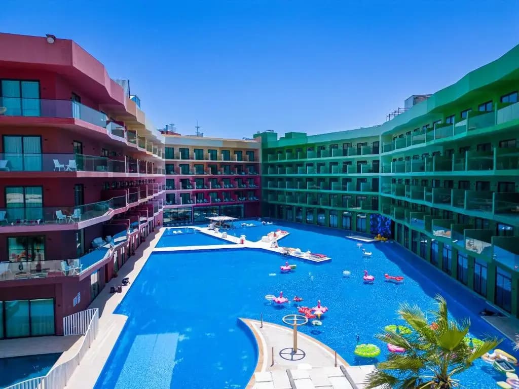 Hotel Voco Dubai Nice The Heart Of Europe By Ihg- Adults Only