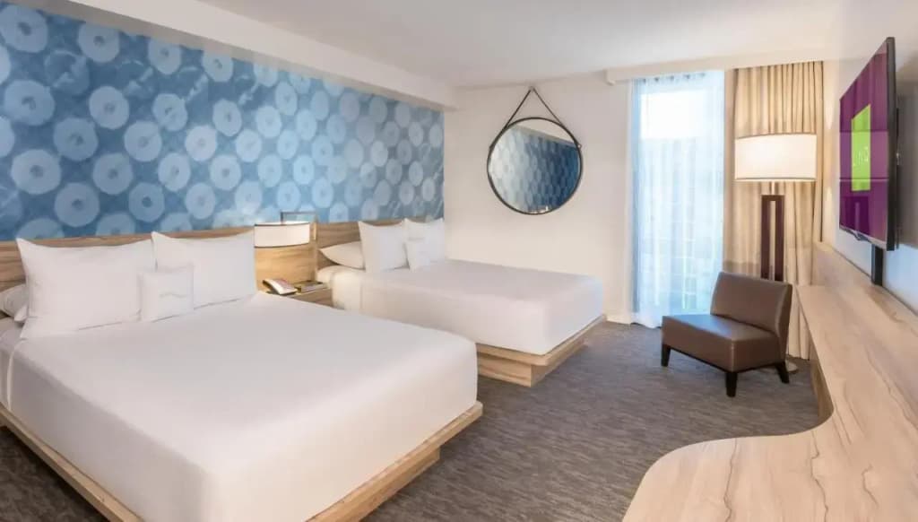 The LINQ Hotel & Casino - A Caesars Rewards Destination — photo 2