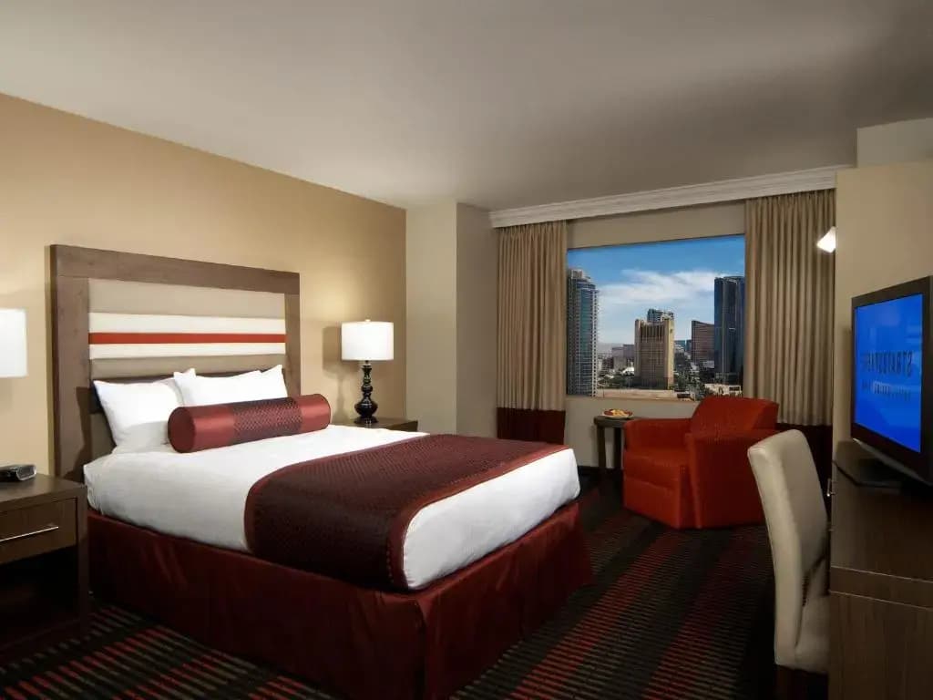 The STRAT Hotel, Casino & Tower — photo 3