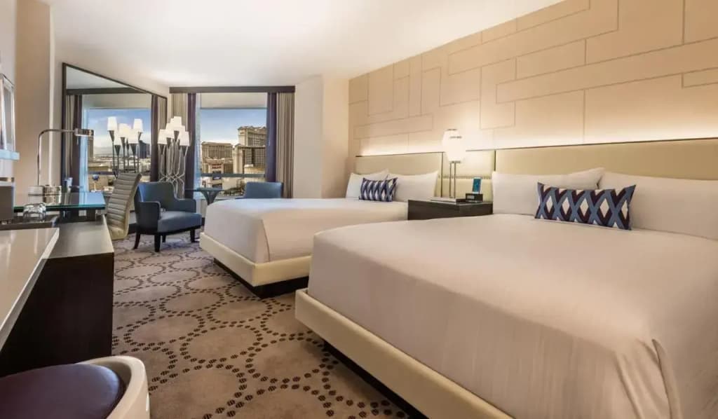 Harrah's Las Vegas - A Caesars Rewards Destination — photo 2