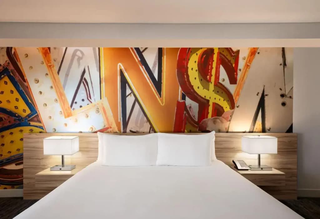 The LINQ Hotel & Casino - A Caesars Rewards Destination — photo 4