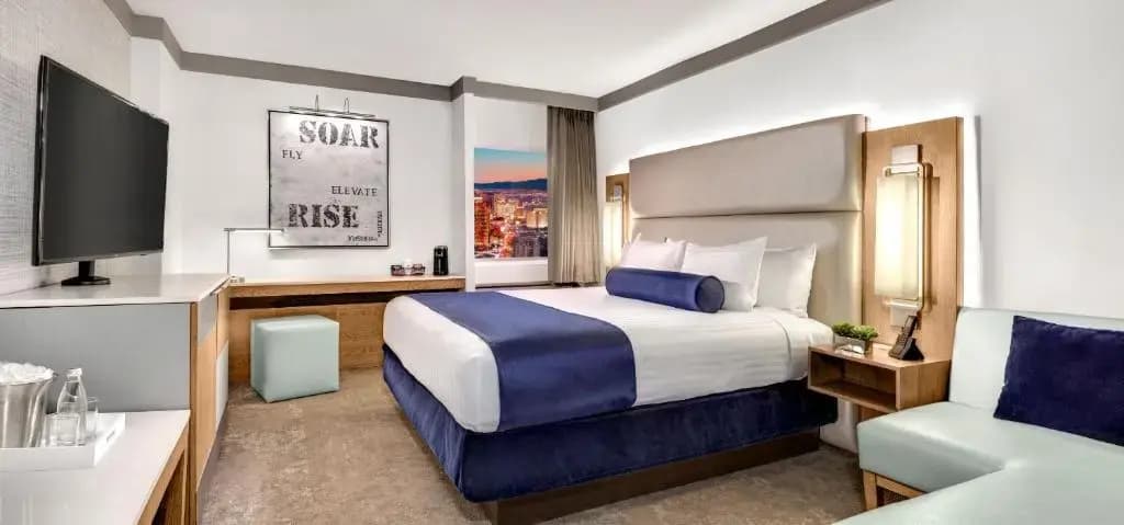 The STRAT Hotel, Casino & Tower — photo 4