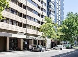 H10 Tribeca
