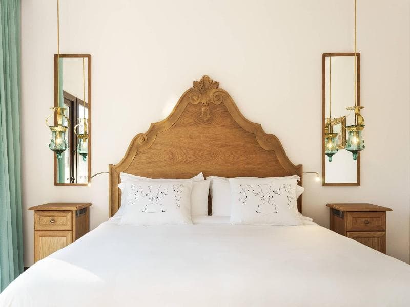 Classic Guest Room, Queen, Garden View, Balcony — image 1 of 7