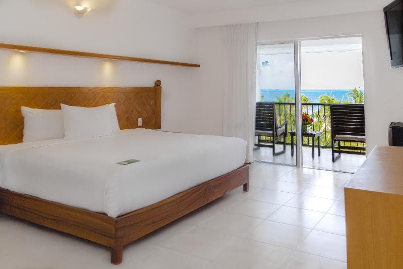 One Bedroom Suite β image 1 of 8