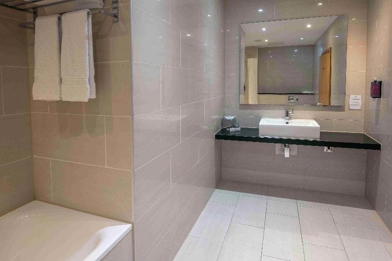 Suite — image 1 of 4