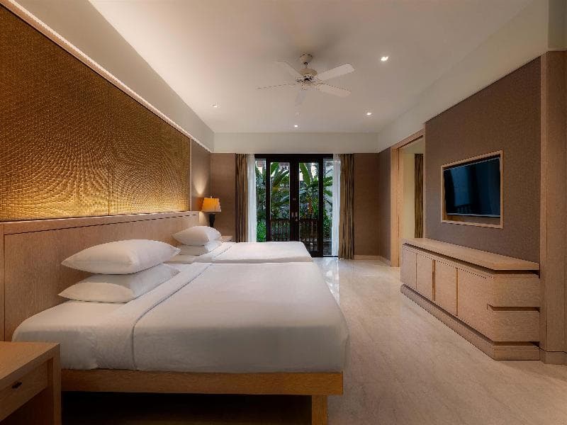 Conrad Suite — image 1 of 14