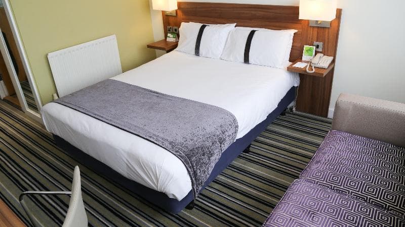 Standard, Double and Sofa Bed — image 1 of 4