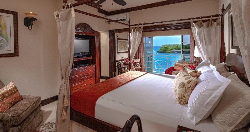 Viceroy Honeymoon Butler Suite, Oceanfront — image 1 of 3
