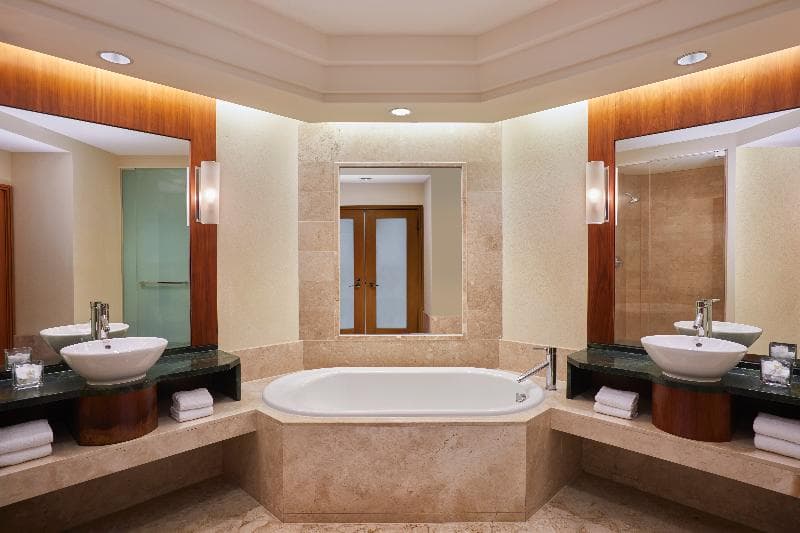 Deluxe Ocean Suite — image 1 sur 2