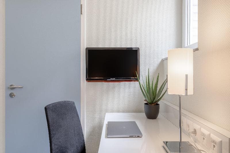 Standard Room — image 1 of 7