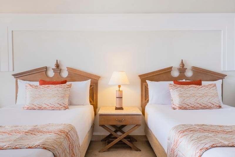 Premium, Partial Ocean View — image 1 of 5