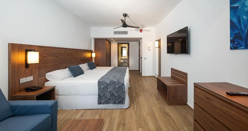 Double Room, Oceanfront — image 1 sur 4
