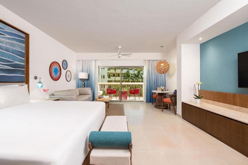 Junior Suite Tropical View King — image 1 of 2