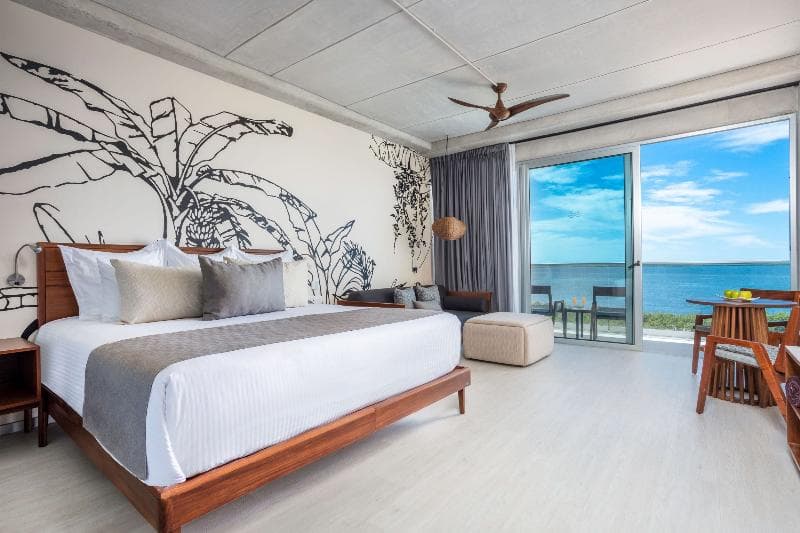 Junior Suite Bay View King Bed — image 1 sur 2