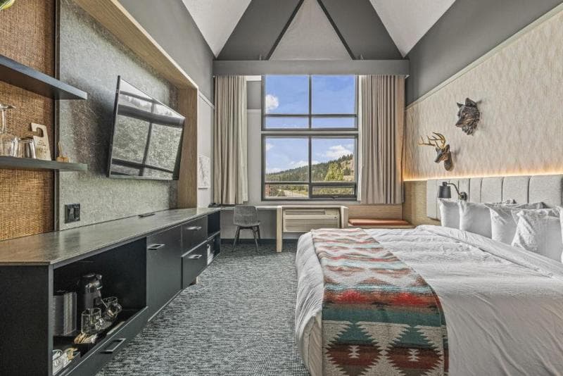 King Loft Suite — image 1 of 3