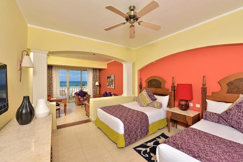 Room With Ocean View — image 1 sur 13