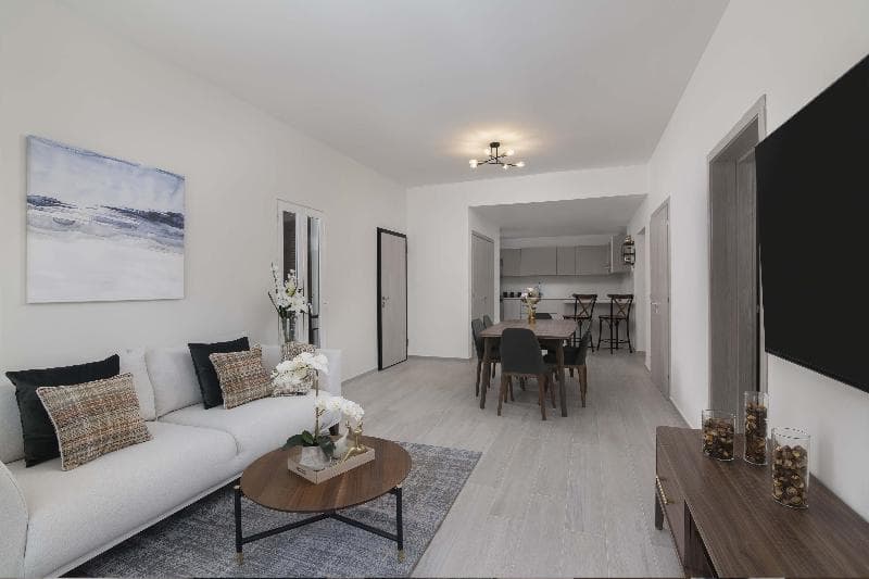 Deluxe, 2 Bedroom — image 1 of 8