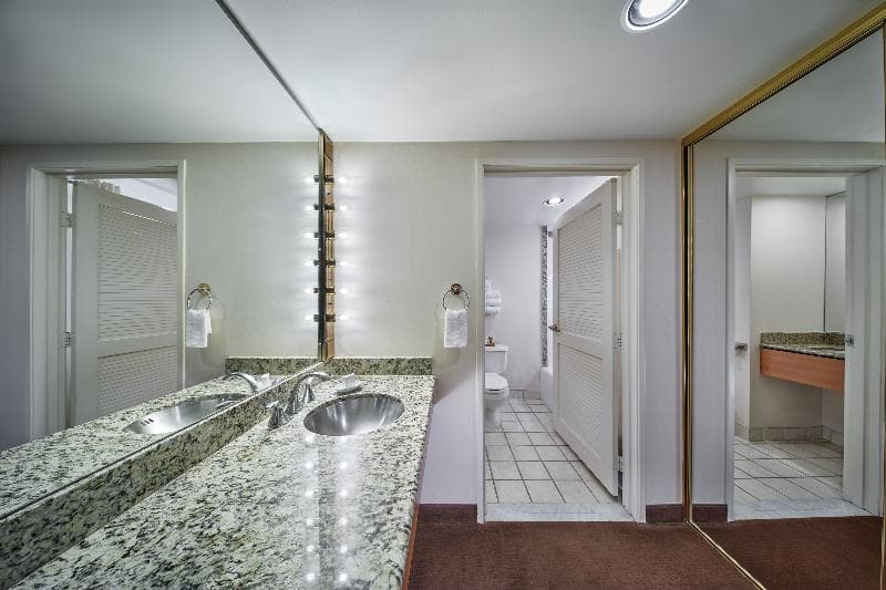 Suite, King — image 1 sur 2
