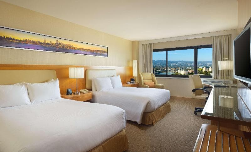 2 Dbl Beds Deluxe Bay View — image 1 of 3