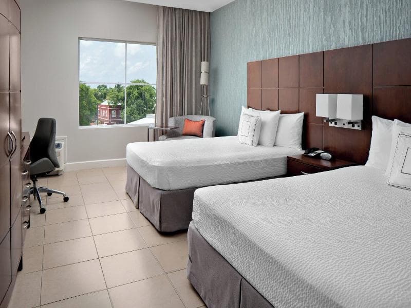 2 Queen Beds, Guest Room — image 1 sur 8