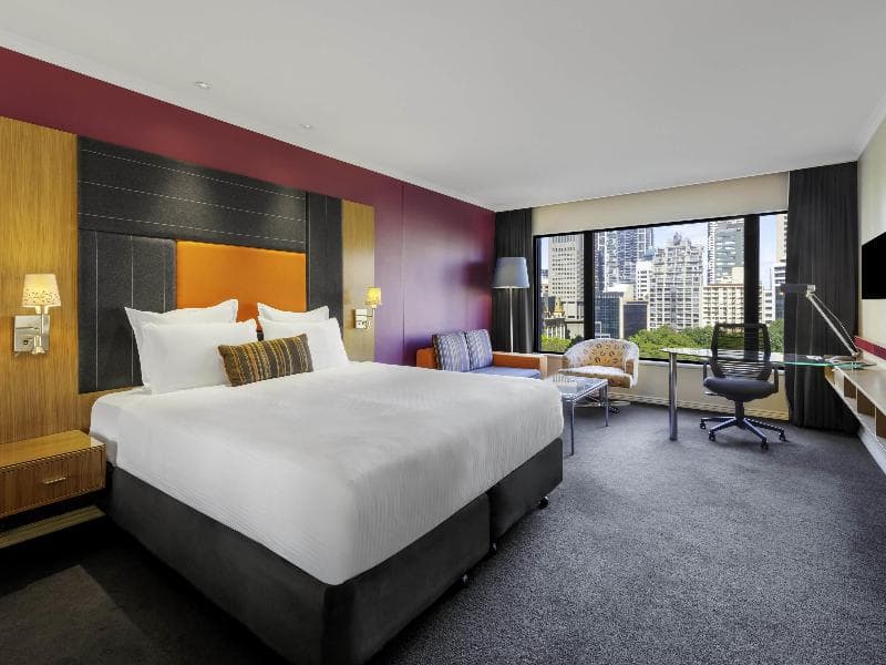 Superior Room, 1 King Bed, Hyde Park View — image 1 sur 9