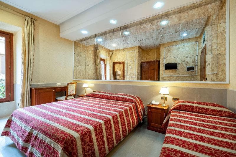 Room - 3 Single — image 1 of 10