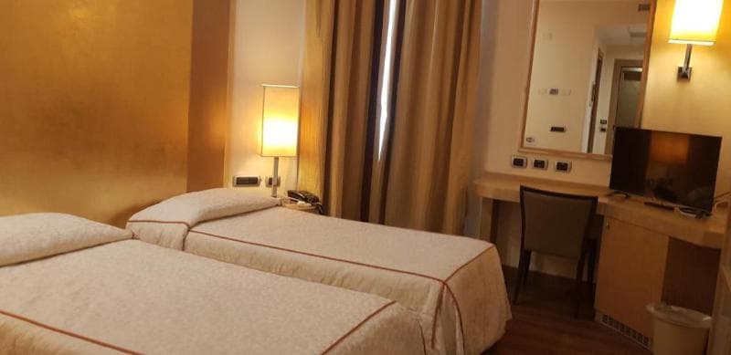 Twin Room — image 1 sur 2