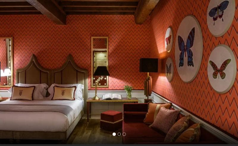 1 King Bed Premium — image 1 sur 1