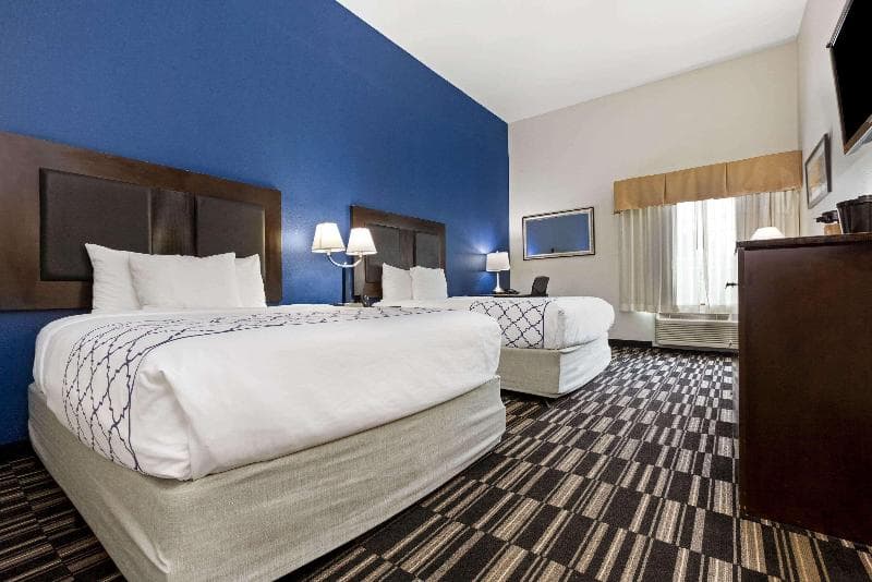 Room - 2 Queen — image 1 sur 2