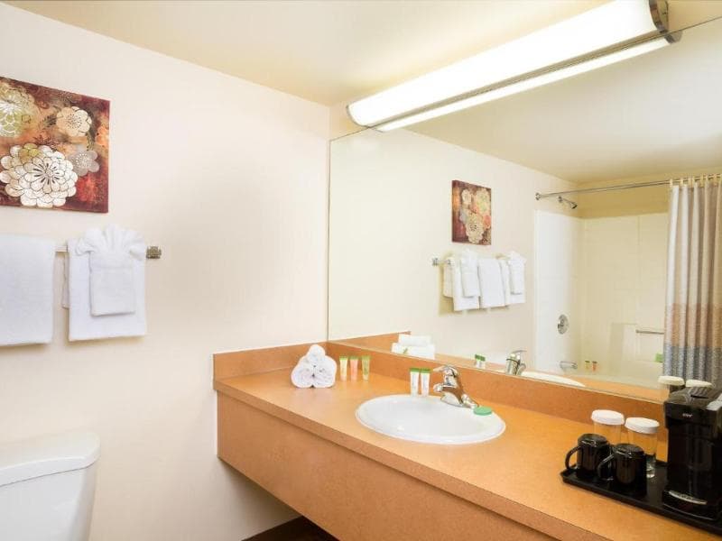 Standard Room — image 1 of 2