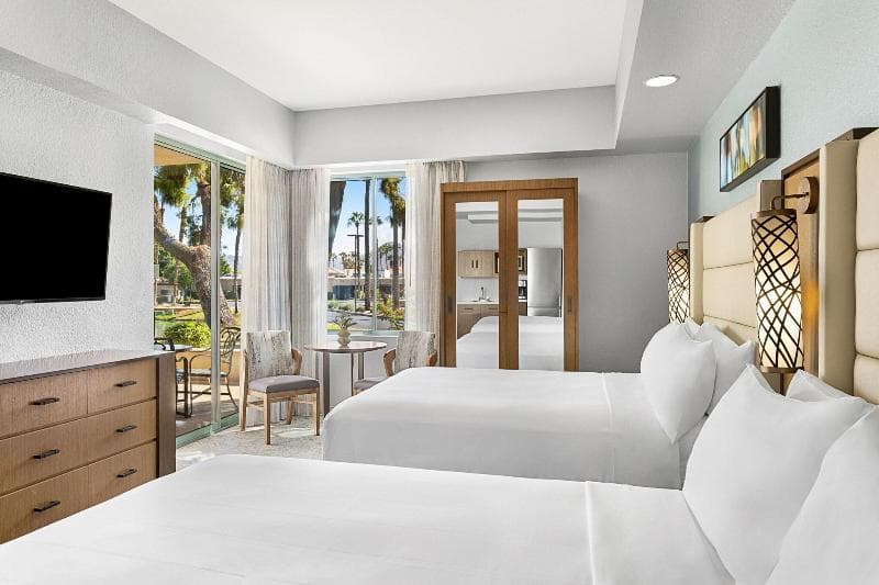 Guest room 2 Queen, Balcony — image 1 sur 3