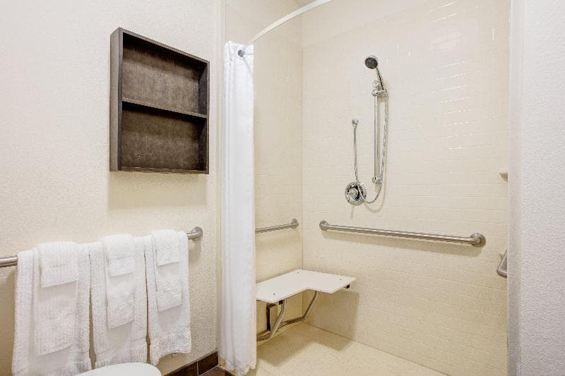 Studio Suite, Queen — image 1 sur 3