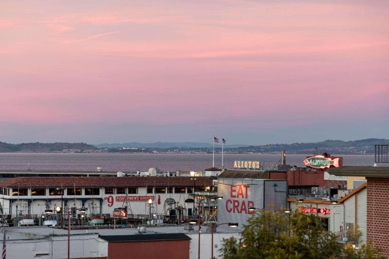 Partial Bay View King — image 1 sur 5