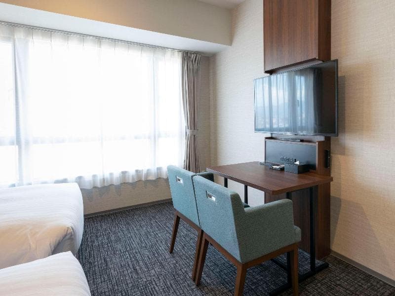 Room - 2 Twin — image 1 of 8