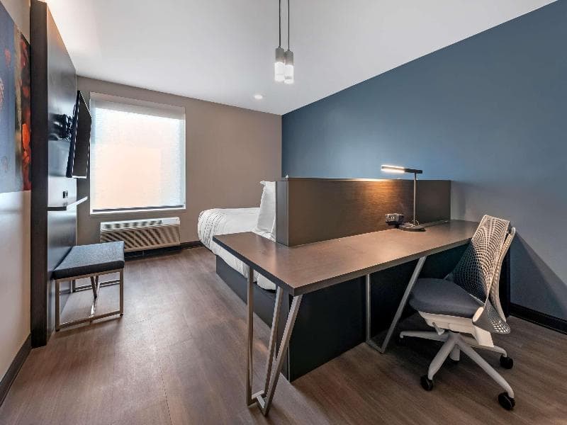 Suite, 1 King and 1 Sofa Bed, Accessible, Balcony — image 1 of 8