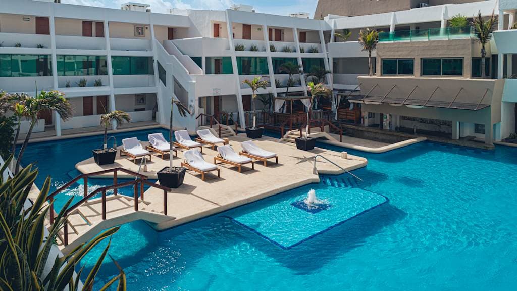 Flamingo Cancun Resort All Inclusive, Cancun