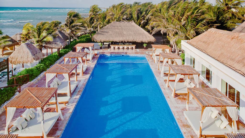 El Dorado Seaside Suites