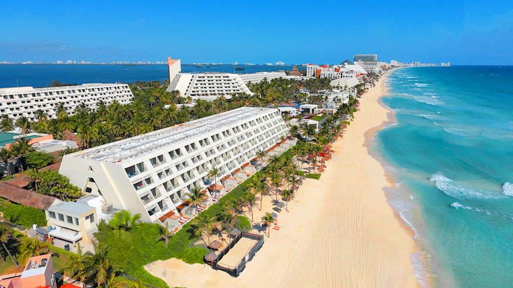 The Grand Oasis Cancun