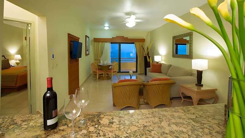 Paradise Village Beach Resort &Amp; Spa
